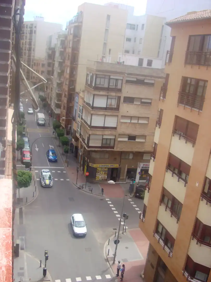 Vista exterior de Piso en venta en Castellón de la Plana / Castelló de la Plana con Calefacción, Terraza y Amueblado