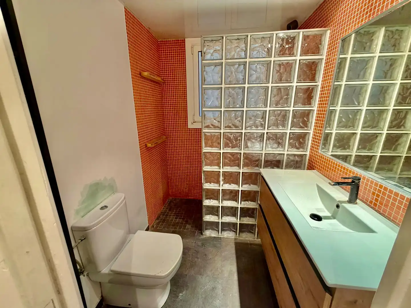 Flat with lift for sale in Carrer del Rosselló, imagen 18