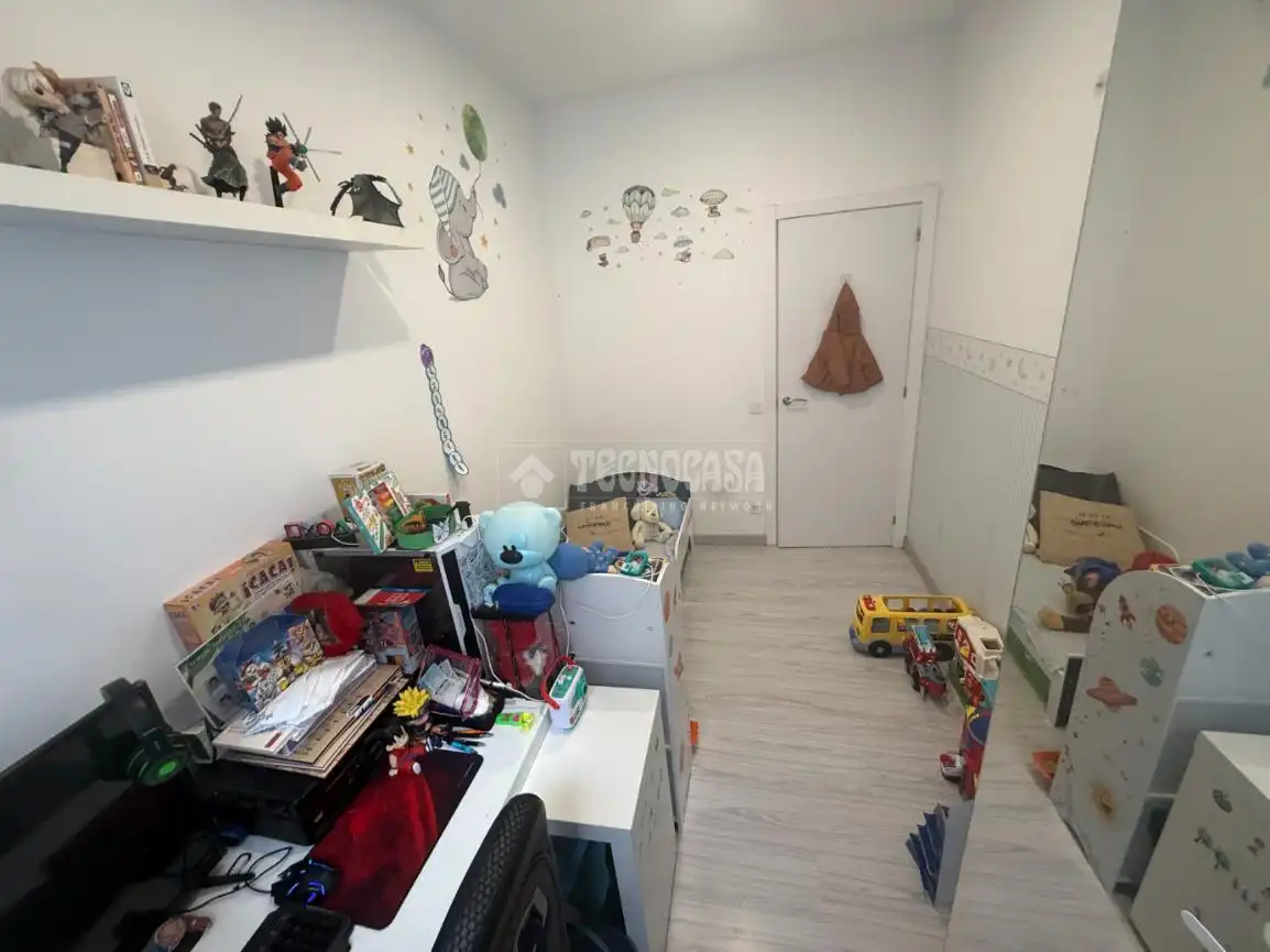 Schlafzimmer von Wohnung zum Verkauf in Madrid