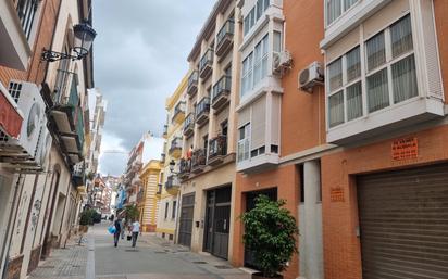 Vista exterior de Pis en venda en  Huelva Capital amb Aire condicionat i Forn