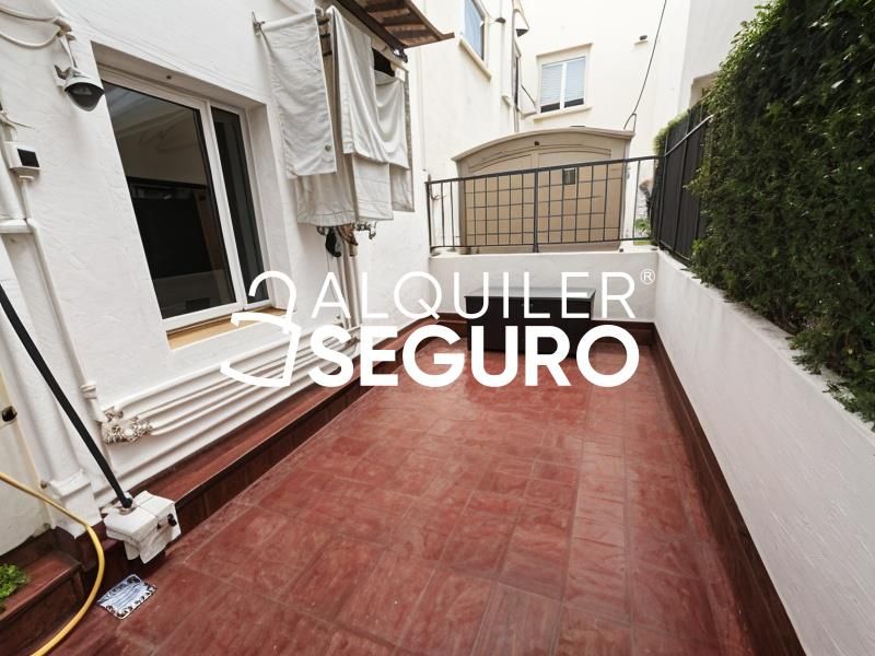 Terrassa de Pis de lloguer en  Zaragoza Capital amb Aire condicionat, Calefacció i Terrassa