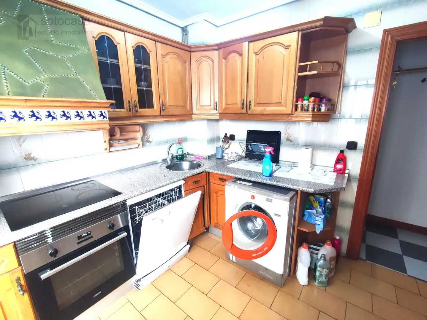 Cocina de Piso en venta en Valladolid con Calefacción, Terraza y Amueblado