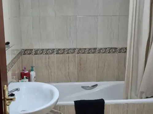 Bany de Pis en venda en Arroyo de la Encomienda amb Jardí privat, Parquet i Terrassa