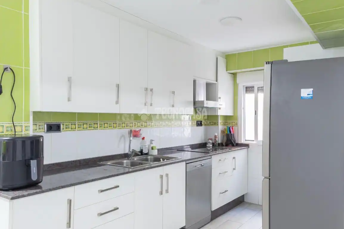 Cocina de Piso en venta en Almería