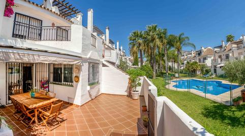 Foto 3 de Casa adosada de alquiler en Los Naranjos, Marbella