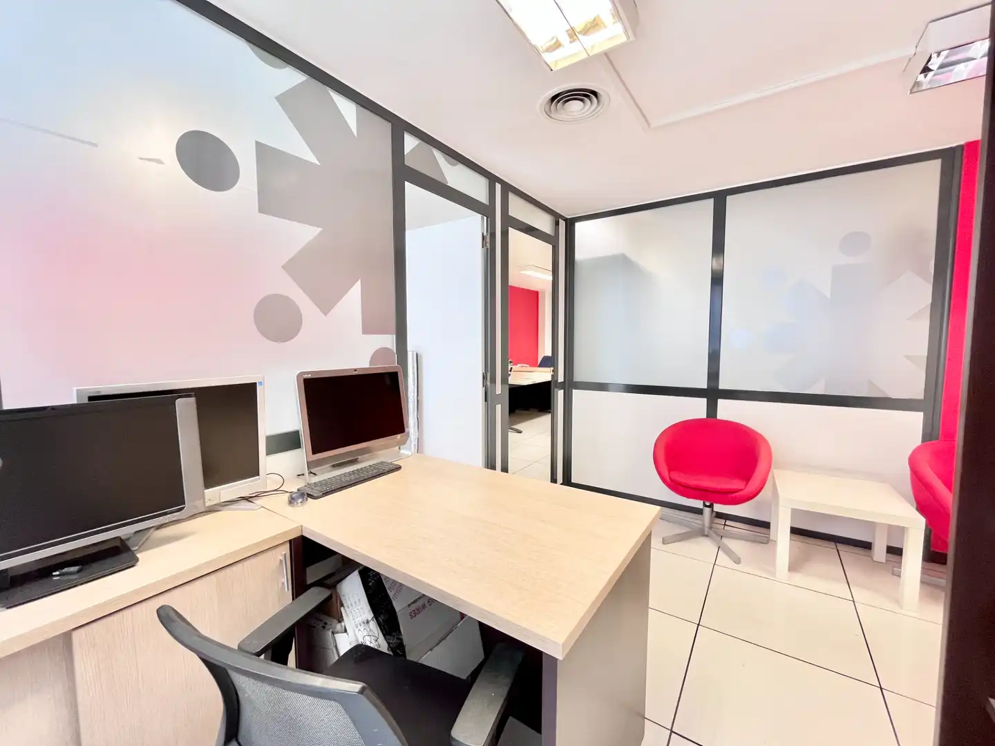 Büro zur Miete in Barcelona mit Klimaanlage und Heizung