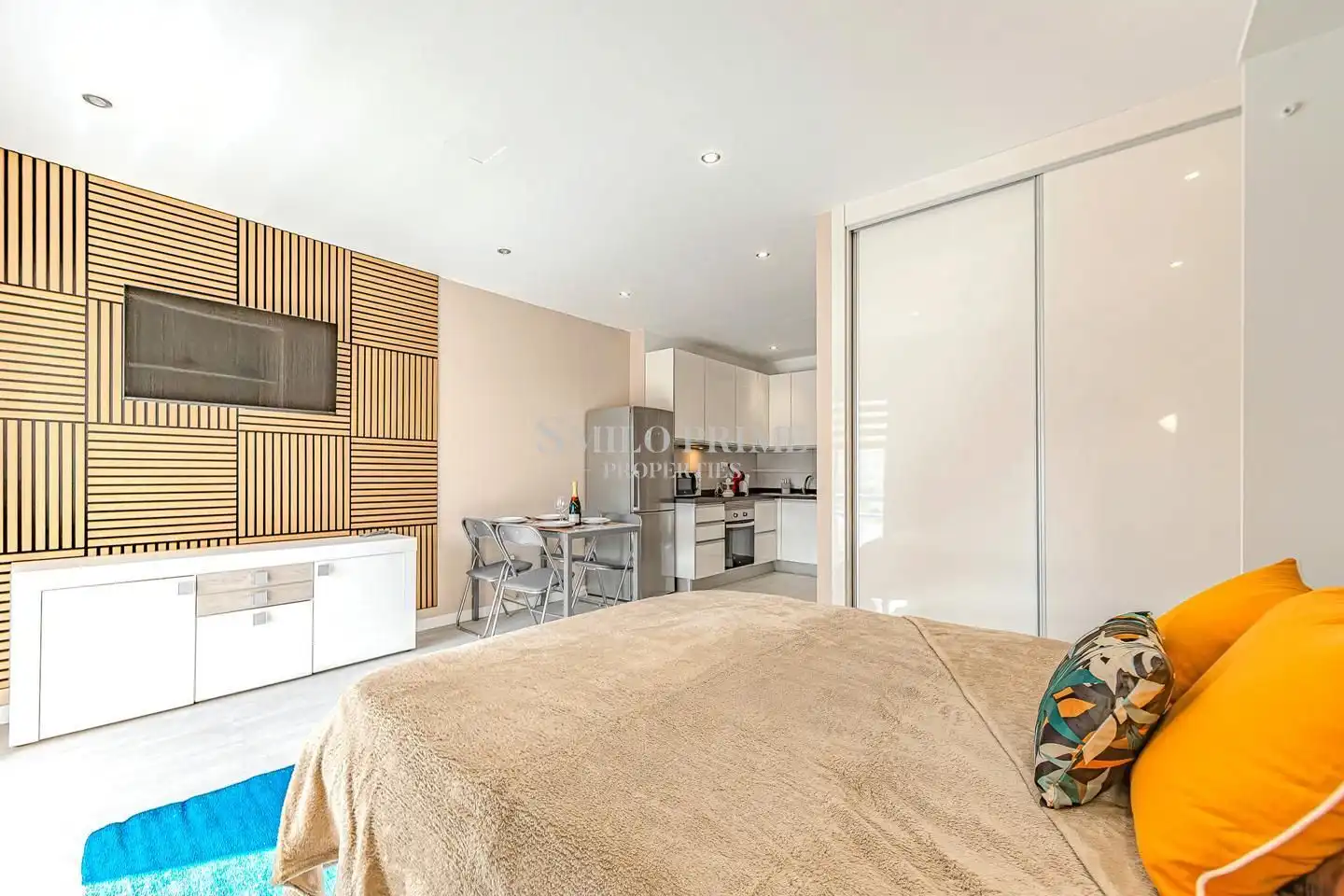 Habitación de Estudio en venta en Adeje con Terraza, Amueblado y Piscina comunitaria