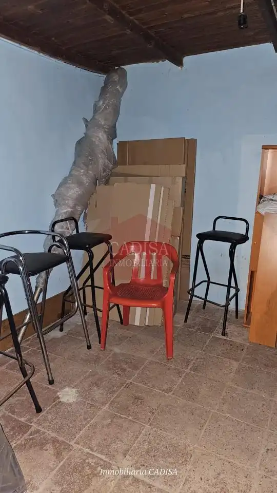 Casa o xalet en venda en Parada de Arriba amb Calefacció, Terrassa i Traster