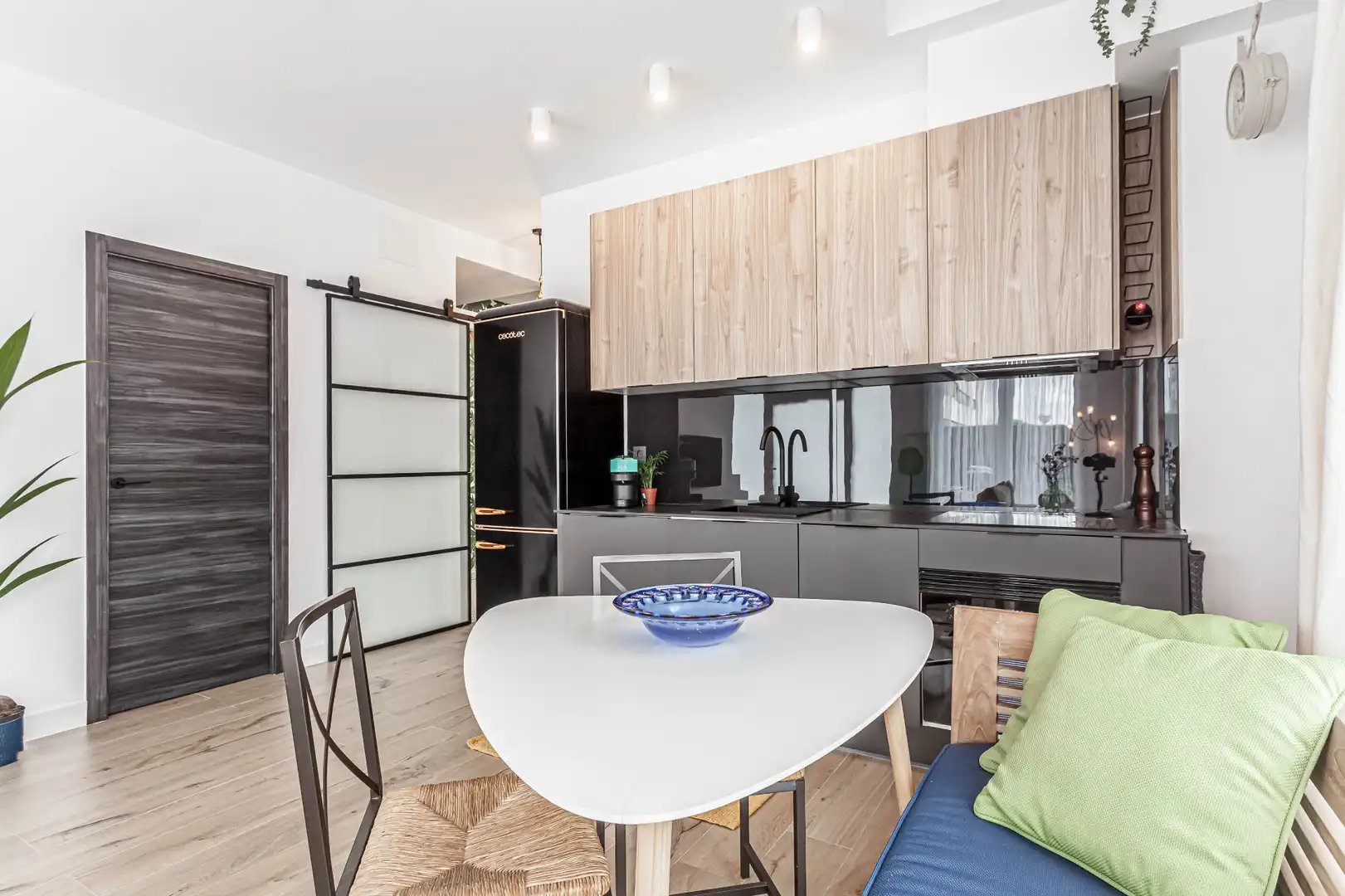 Kitchen of Flat for rent in Madrid  with Air Conditioner, Heating and Parquet flooring