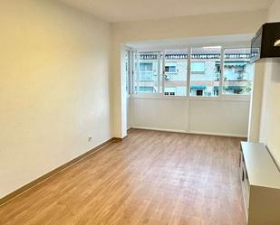 Bedroom of Flat to rent in Parla  with Air Conditioner and Storage room