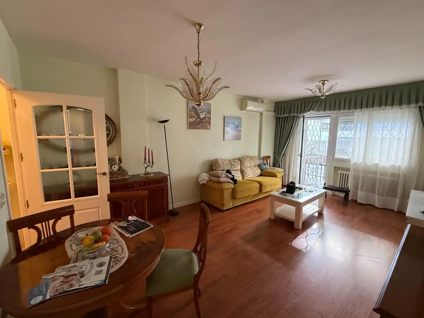 Sala de estar de Piso de alquiler en Majadahonda con Terraza