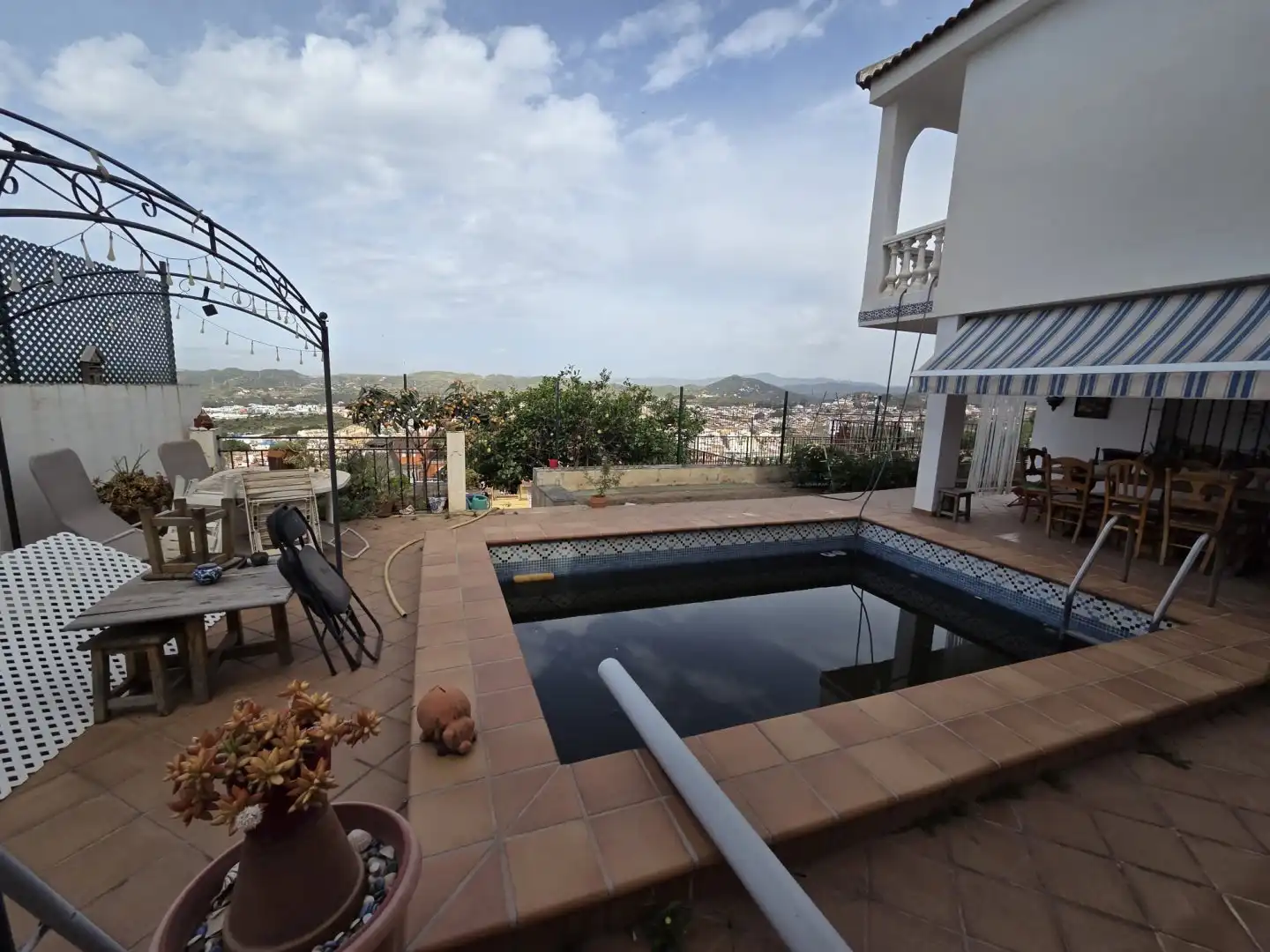 Piscina de Casa o chalet en venta en Málaga con Jardín privado, Terraza y Piscina