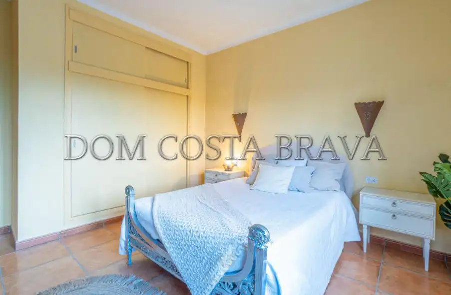 Dormitori de Casa o xalet en venda en Viladamat amb Aire condicionat, Calefacció i Moblat