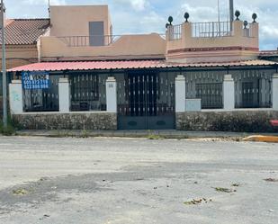 Vista exterior de Casa o xalet de lloguer en  Huelva Capital amb Aire condicionat, Terrassa i Balcó