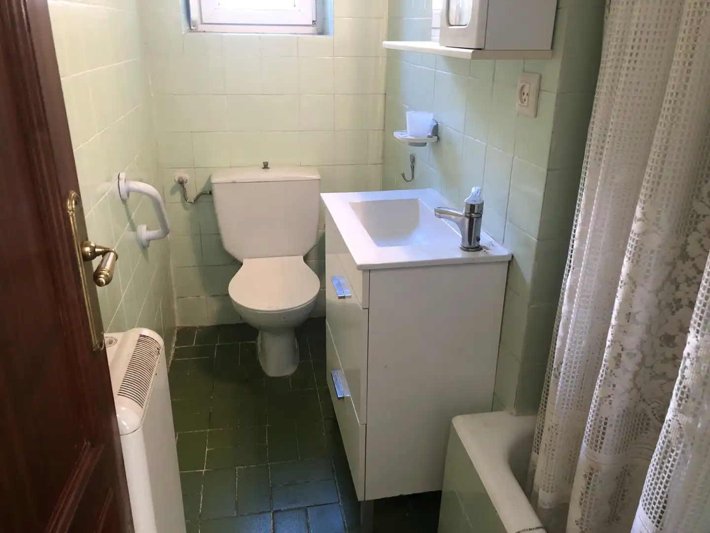 Baño de Piso en venta en Segovia con Calefacción y Trastero