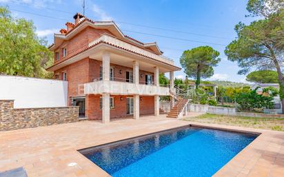 Exterior view of House or chalet for sale in Begues  with Terrace, Swimming Pool and Balcony