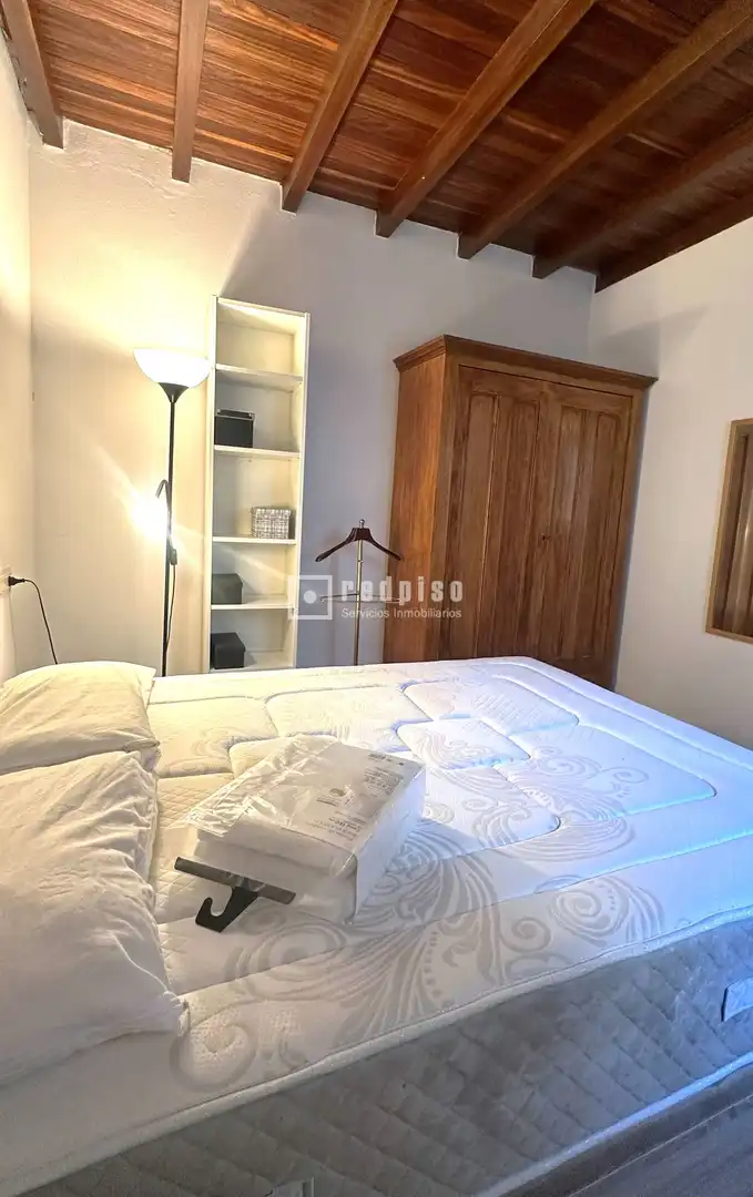 Dormitori de Pis de lloguer en Valladolid amb Aire condicionat, Calefacció i Parquet