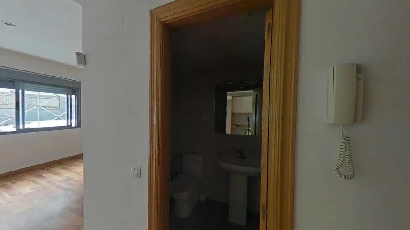 Bathroom of Study for sale in Madrid  with Parquet flooring