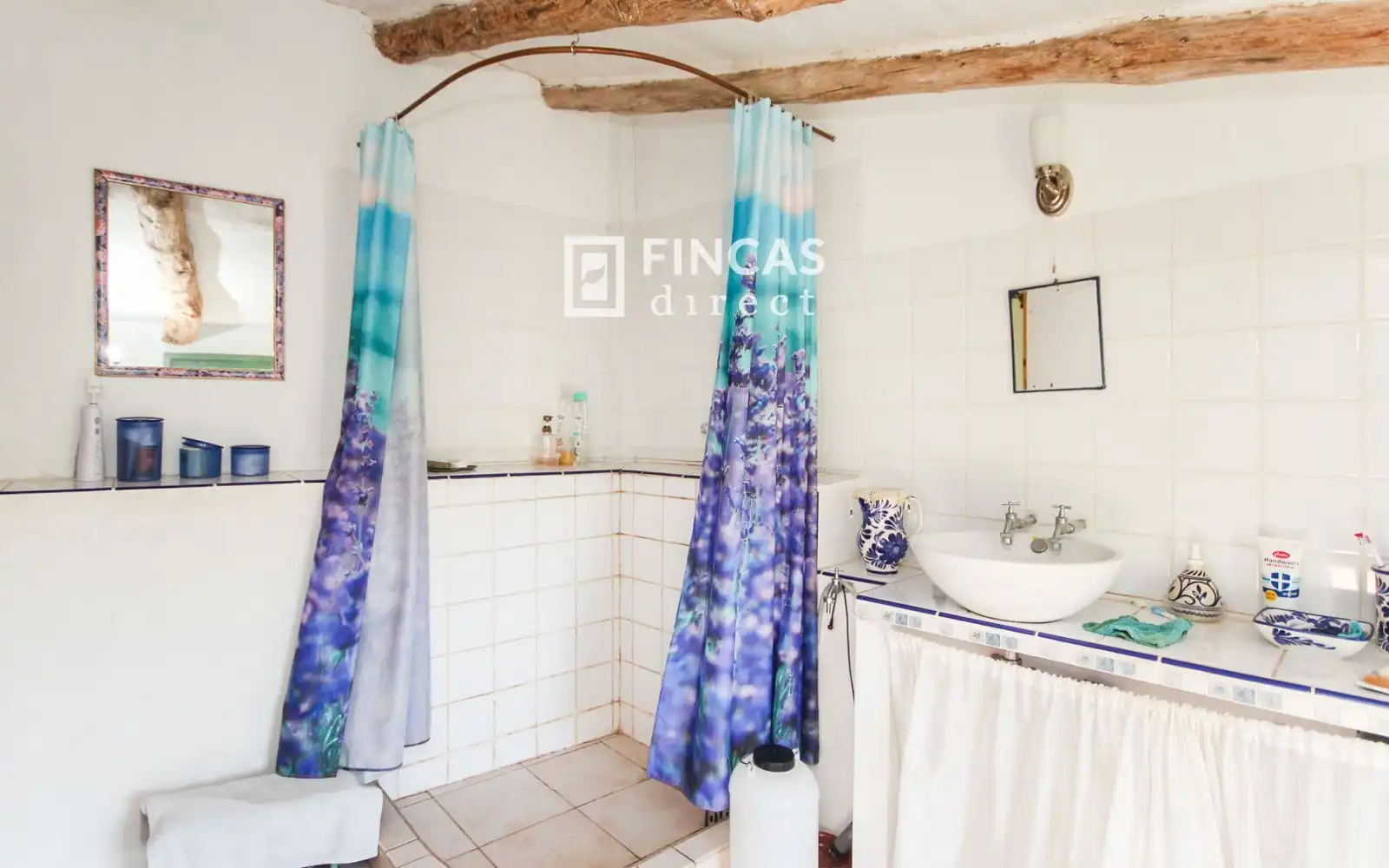 Baño de Finca rústica en venta en Benifallet con Calefacción, Trastero y Amueblado
