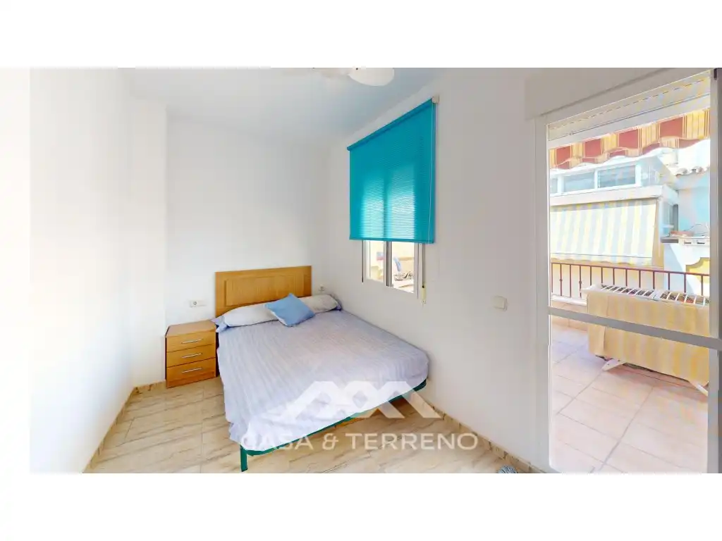 Habitación de Piso en venta en Vélez-Málaga con Aire acondicionado, Terraza y Horno