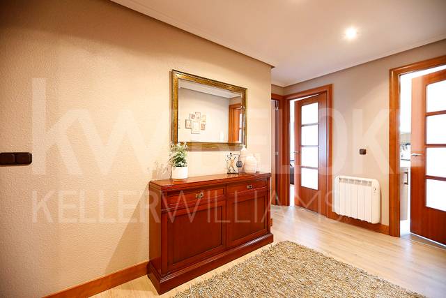 Piso en Venta en Uranzu Kalea en Palmera - Dumboa - Arbes