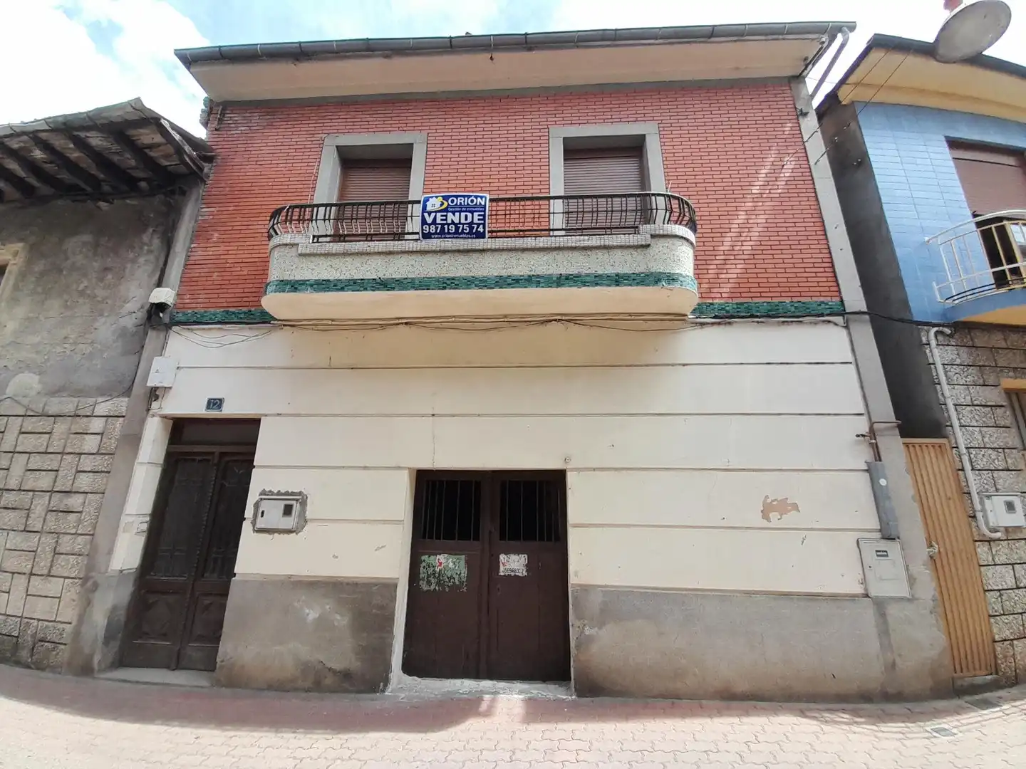 Vista exterior de Casa o chalet en venta en Cacabelos con Calefacción, Terraza y Balcón