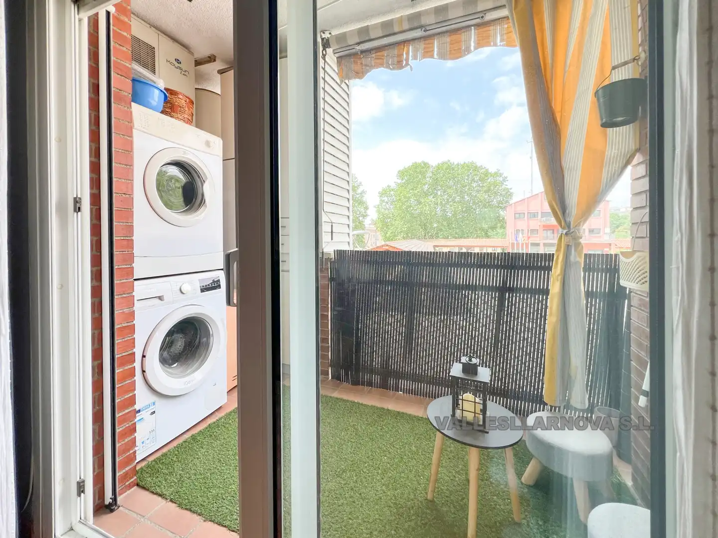 Terrasse von Wohnung zum Verkauf in Polinyà mit Klimaanlage, Heizung und Abstellraum