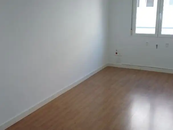 Habitación de Oficina de alquiler en Burgos con Aire acondicionado y Calefacción