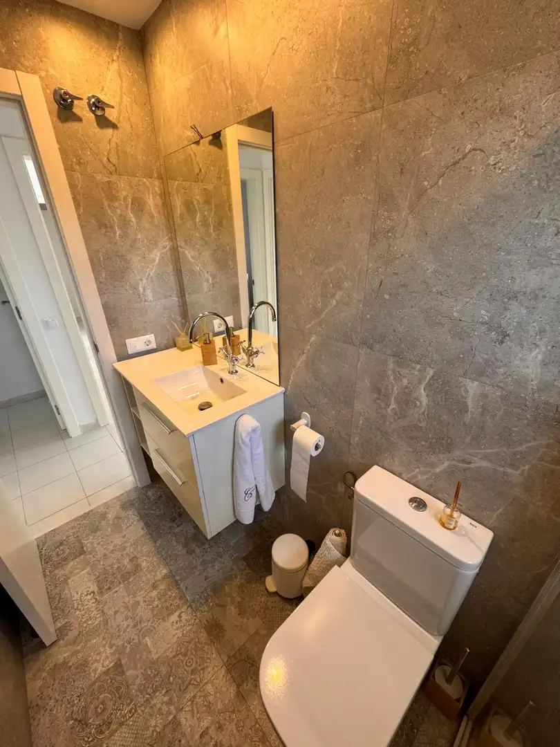 Baño de Apartamento de alquiler en Castell d'Aro, Platja d'Aro i s'Agaró con Jardín privado, Piscina y Horno