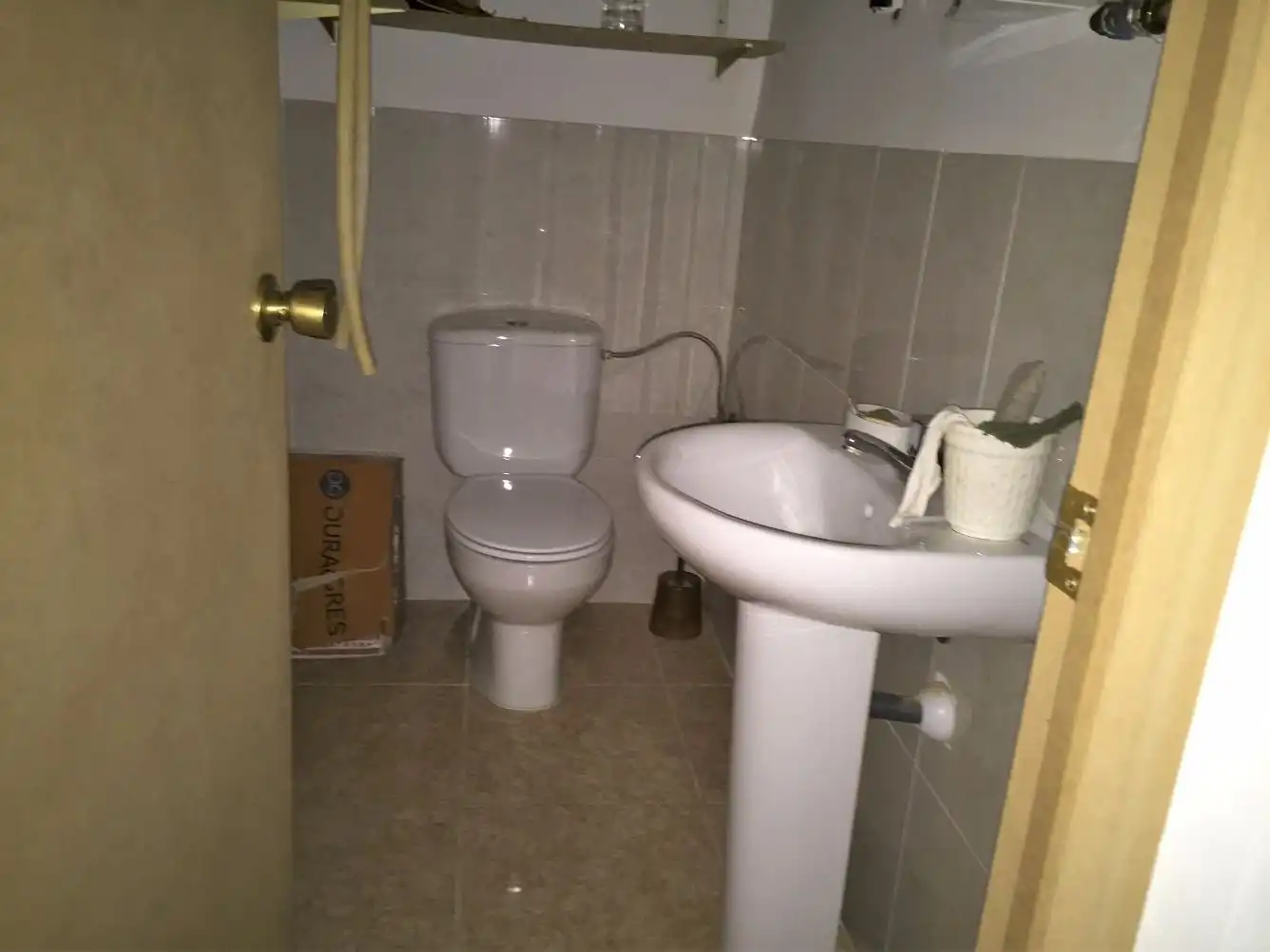 Baño de Local en venta en Zaragoza con Aire acondicionado y Calefacción