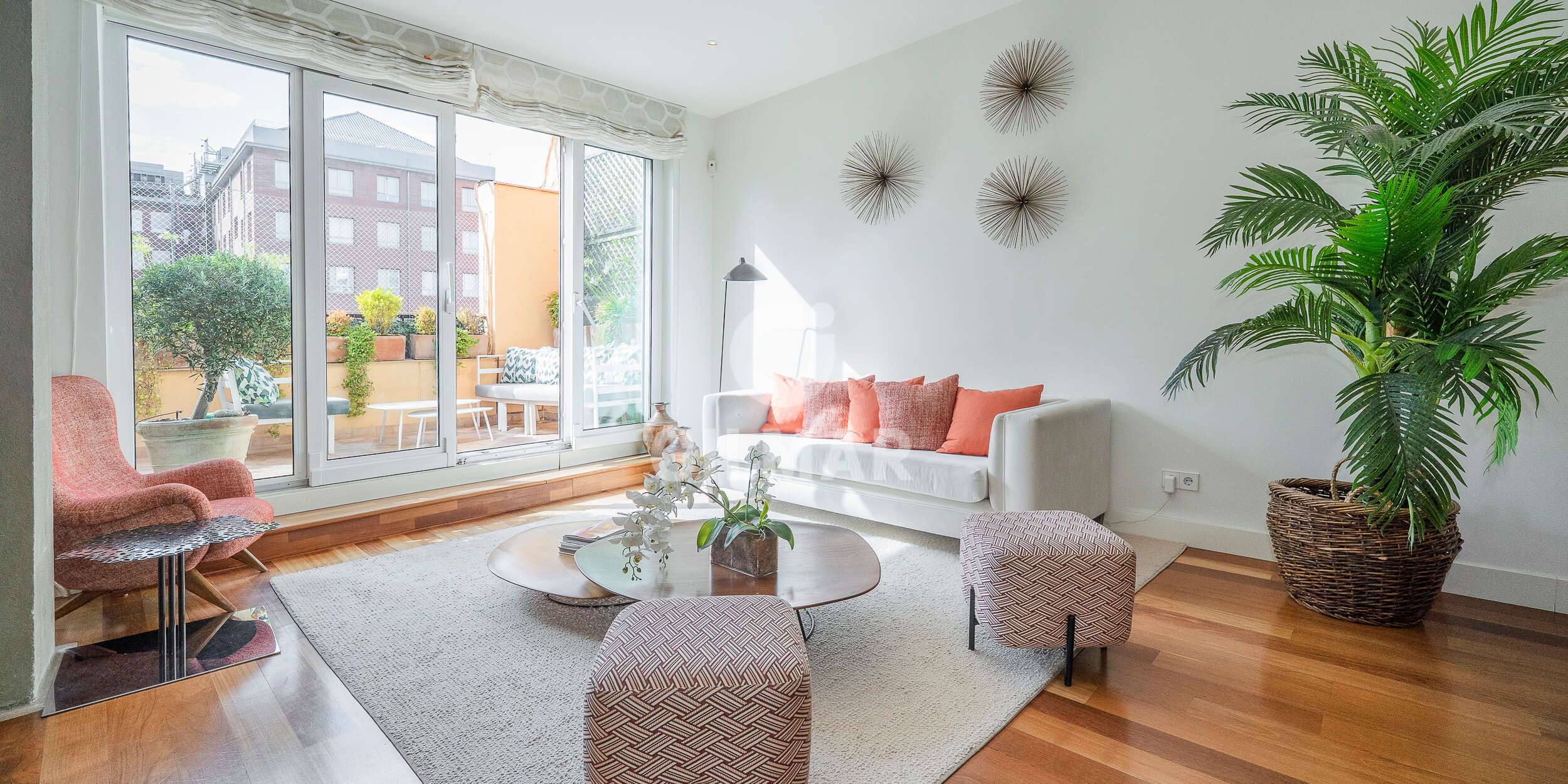 Living room of Attic for sale in  Madrid Capital  with Heating, Storage room and Balcony