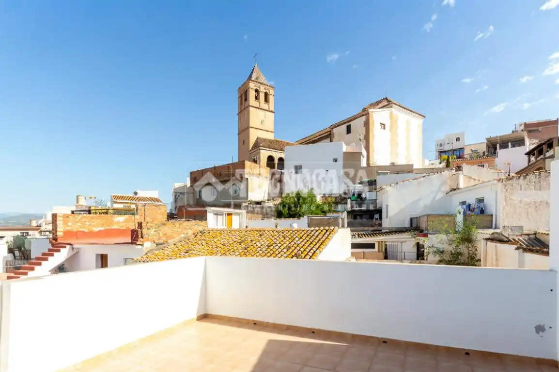 Vista exterior de Casa o xalet en venda en Vélez-Málaga amb Terrassa