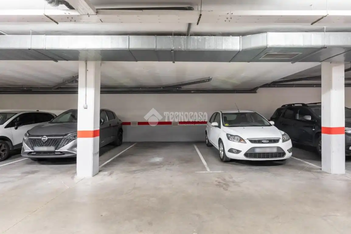 Parkplatz von Wohnung zum Verkauf in Las Rozas de Madrid mit Abstellraum