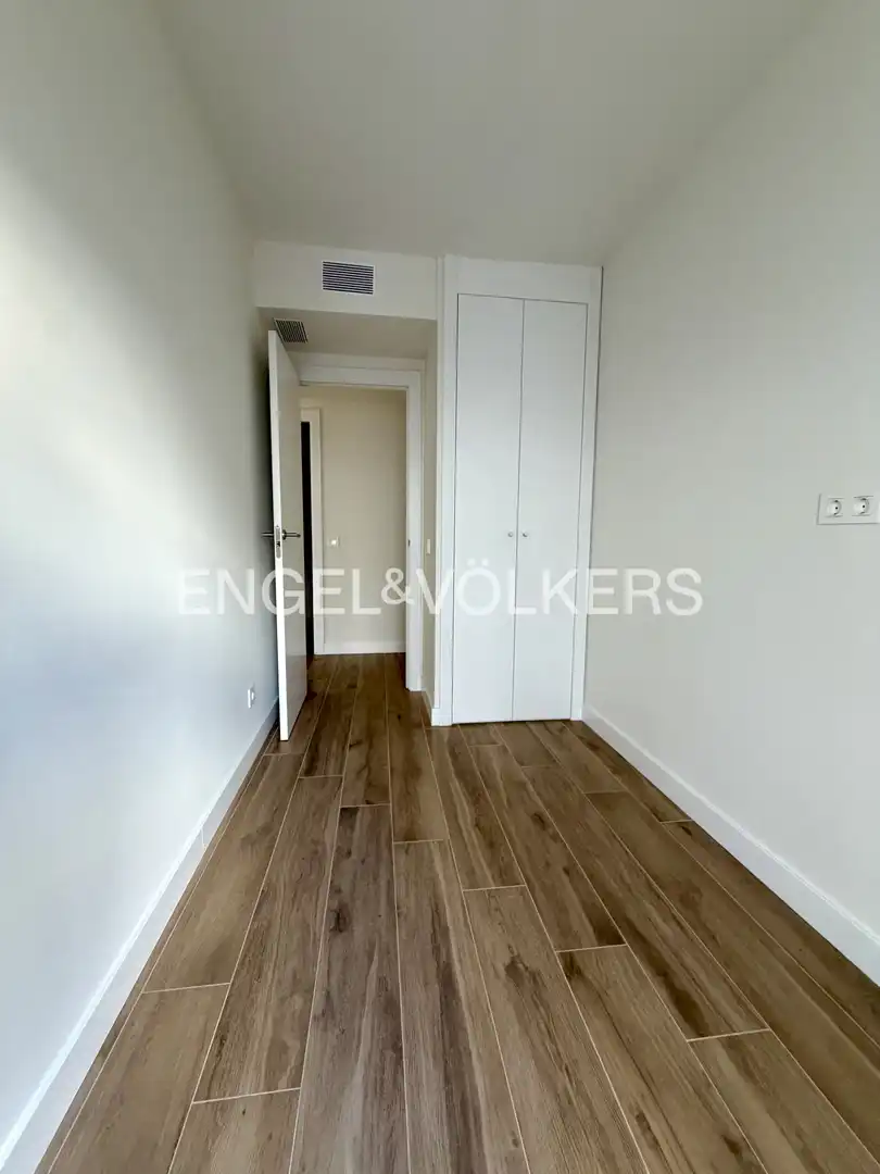 Flat for rent in Valencia  with Air Conditioner, Heating and Private garden