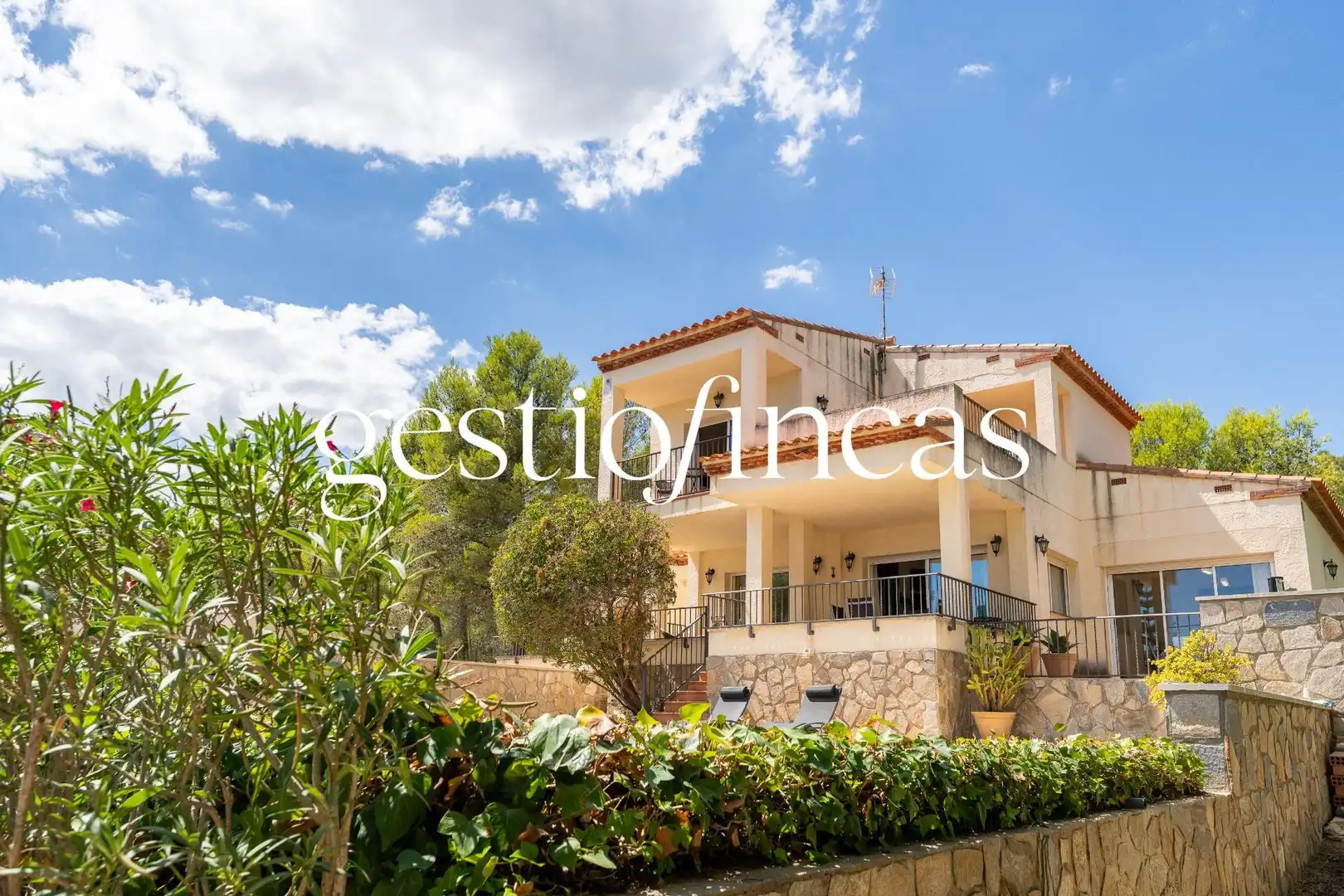 Exterior view of Houses for sale in Pratdip  with Air Conditioner, Heating and Private garden