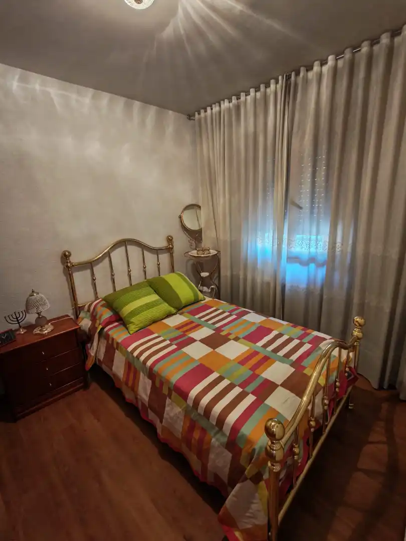 Dormitori de Casa o xalet de lloguer en Cuenca amb Calefacció, Moblat i Forn