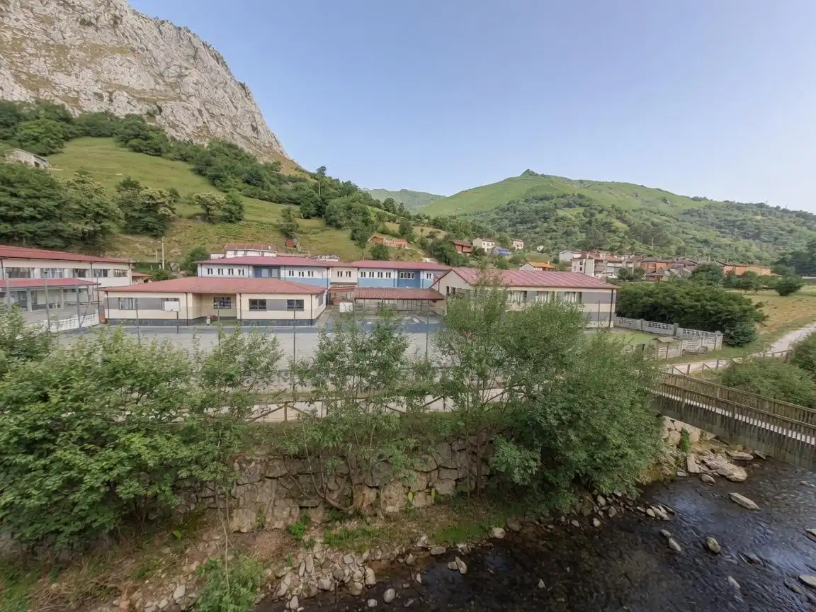 Vista exterior de Piso en venta en Morcín