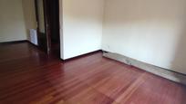 Bedroom of Flat for sale in Salamanca Capital  with Balcony