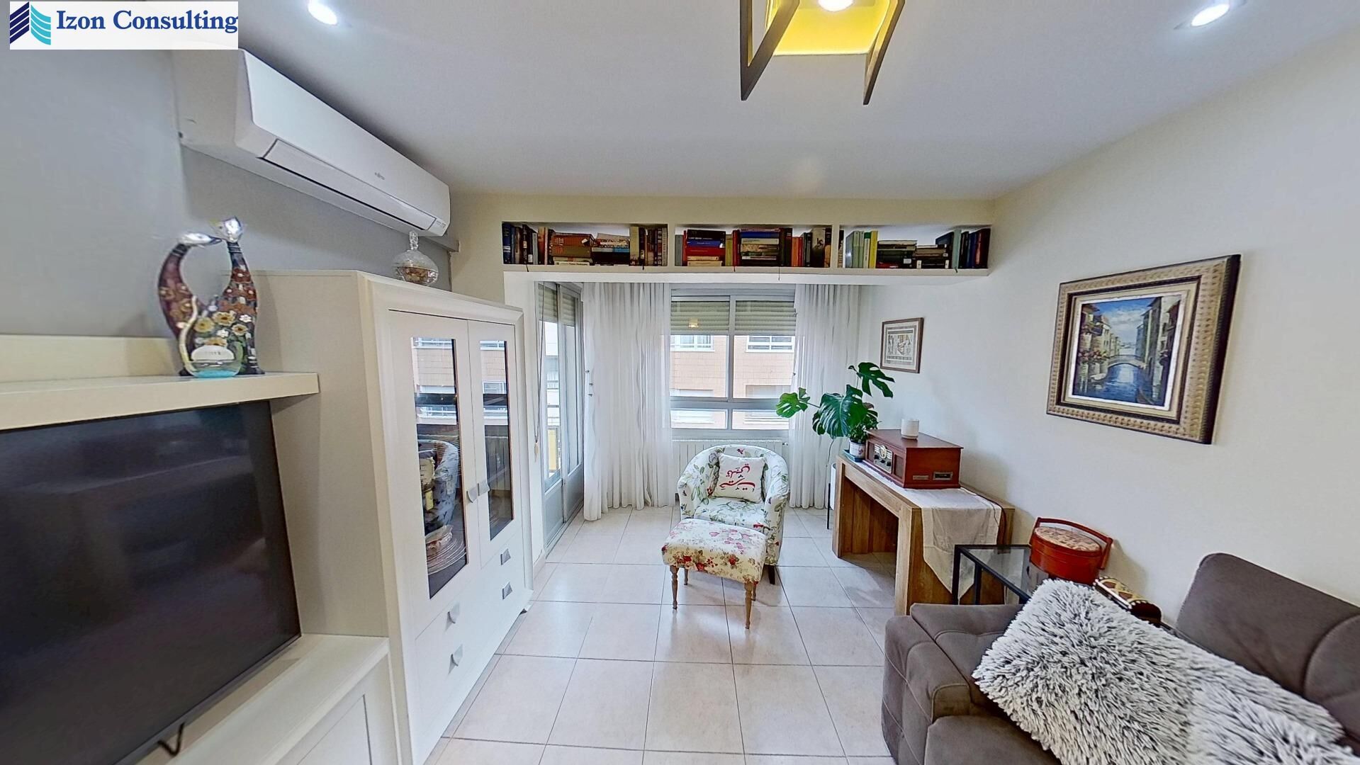 Sala d'estar de Pis en venda en  Albacete Capital amb Aire condicionat i Balcó