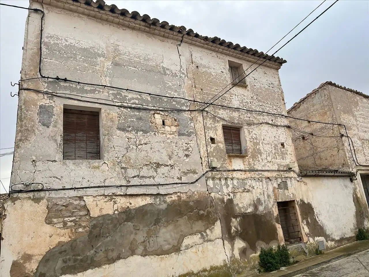 Vista exterior de Casa adosada en venda en Azaila