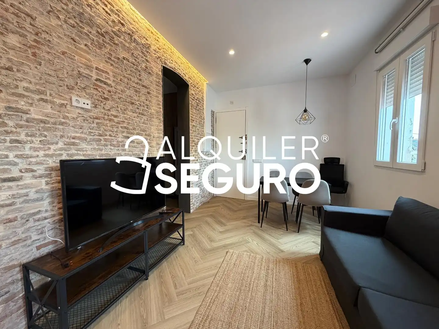 Sala de estar de Piso de alquiler en Madrid con Aire acondicionado, Calefacción y Amueblado