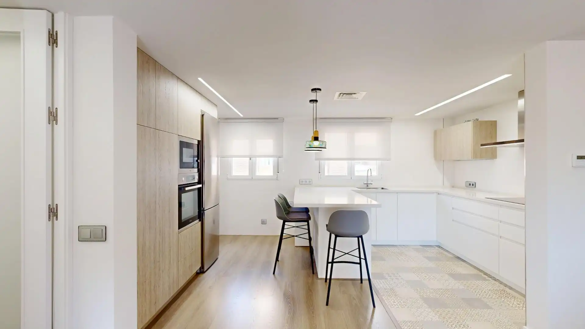 Küche von Wohnung zum Verkauf in Cartagena mit Klimaanlage, Balkon und Alarm