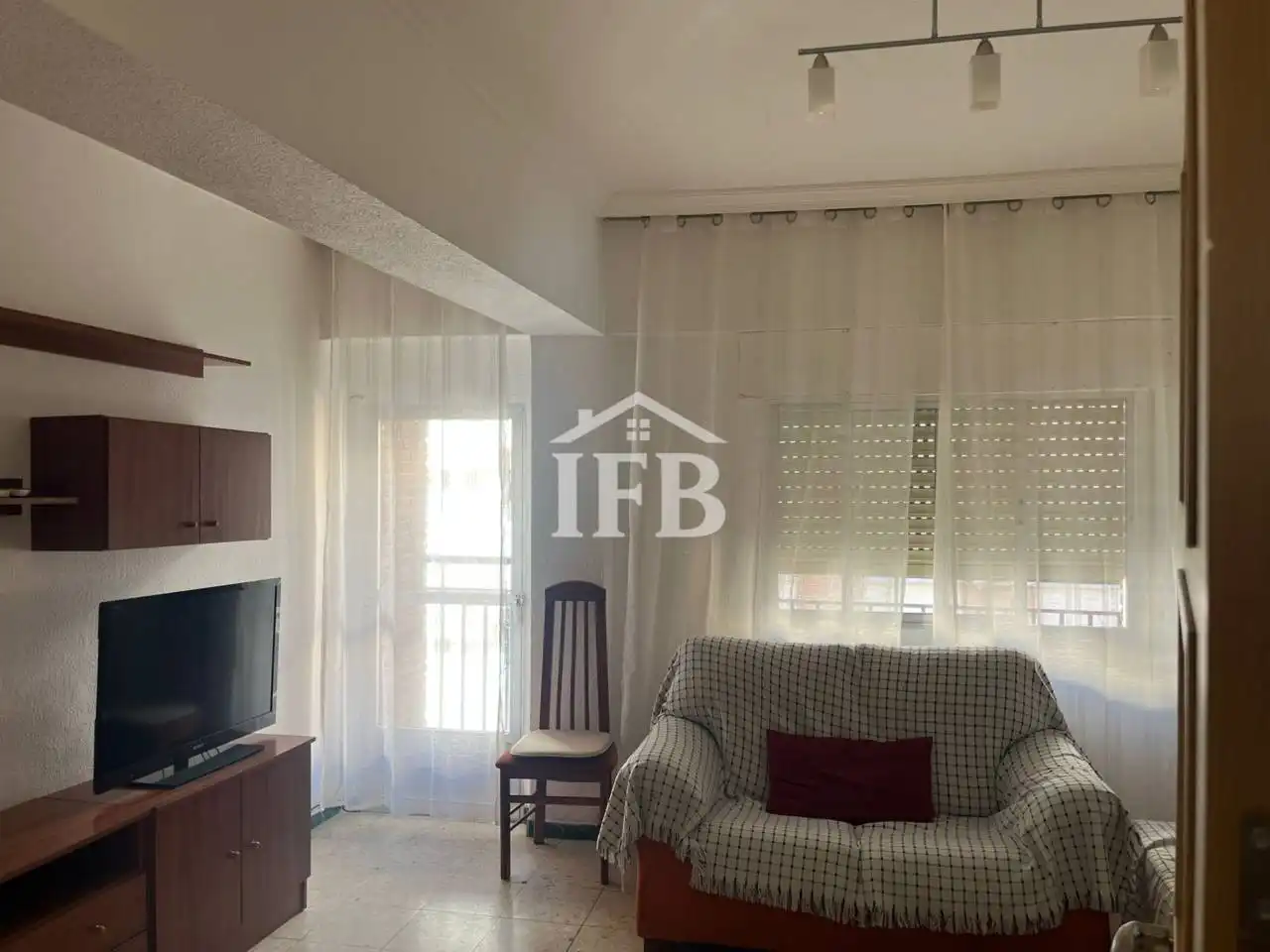Sala d'estar de Pis de lloguer en Badajoz amb Aire condicionat, Calefacció i Moblat