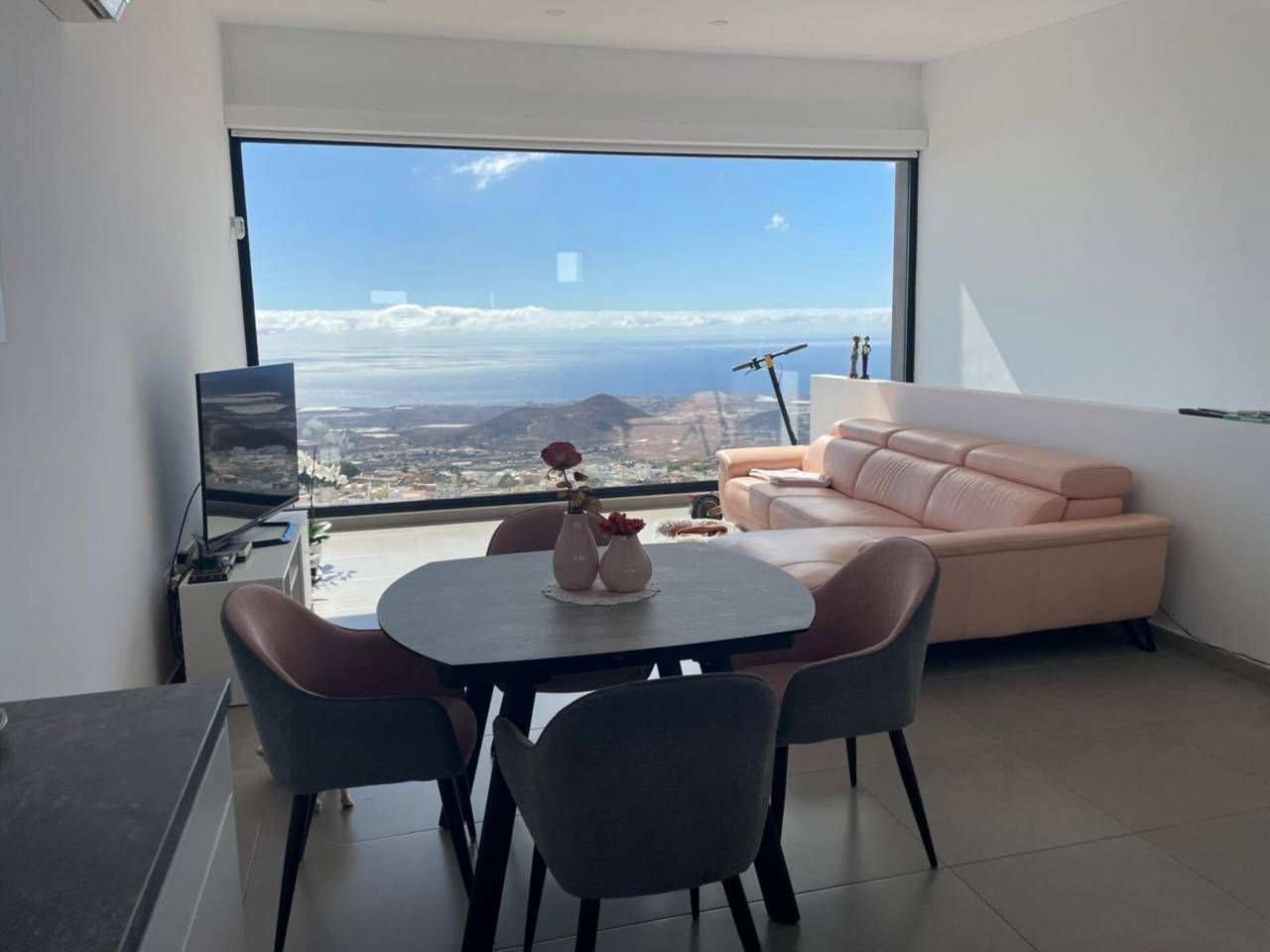 Living room of House or chalet for sale in San Miguel de Abona  with Air Conditioner, Terrace and Furnished