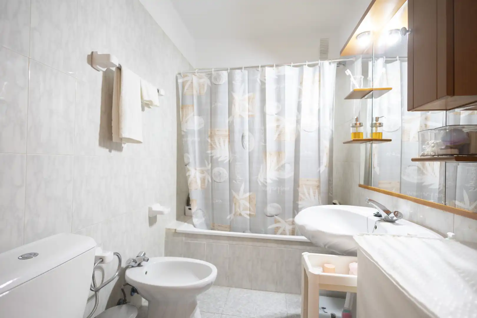 Bathroom of Flat for sale in Guía de Isora  with Terrace and Furnished
