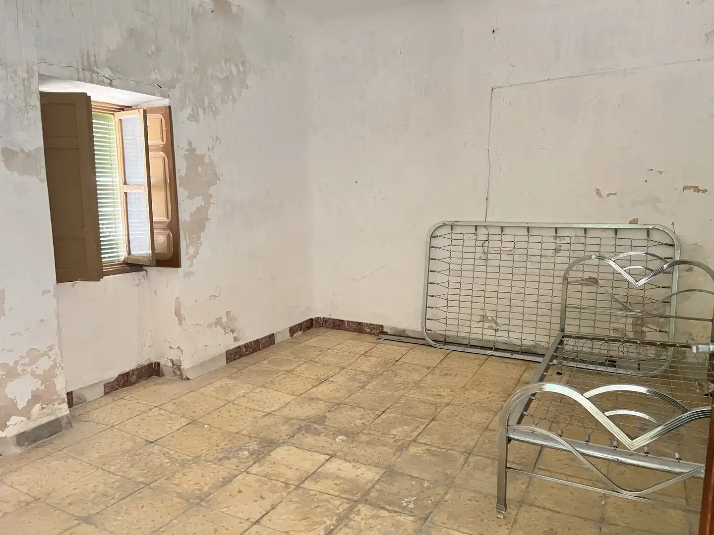 Country homes for sale in Herencia