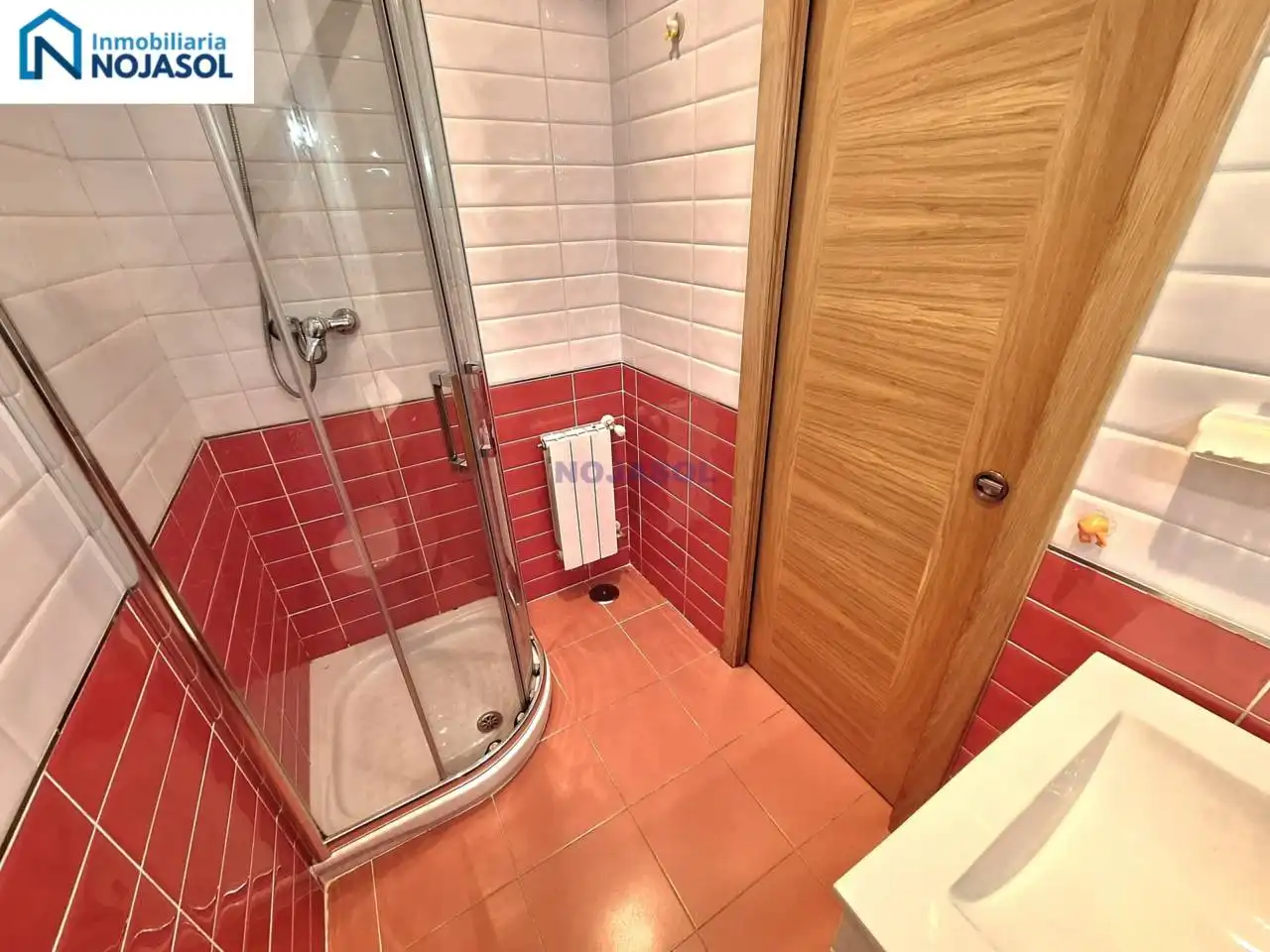 Badezimmer von Wohnungen zur Miete in Noja mit Heizung, Privatgarten und Terrasse