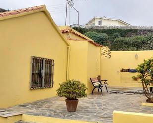 Außenansicht von Haus oder Chalet miete in Puerto de la Cruz mit Privatgarten und Terrasse