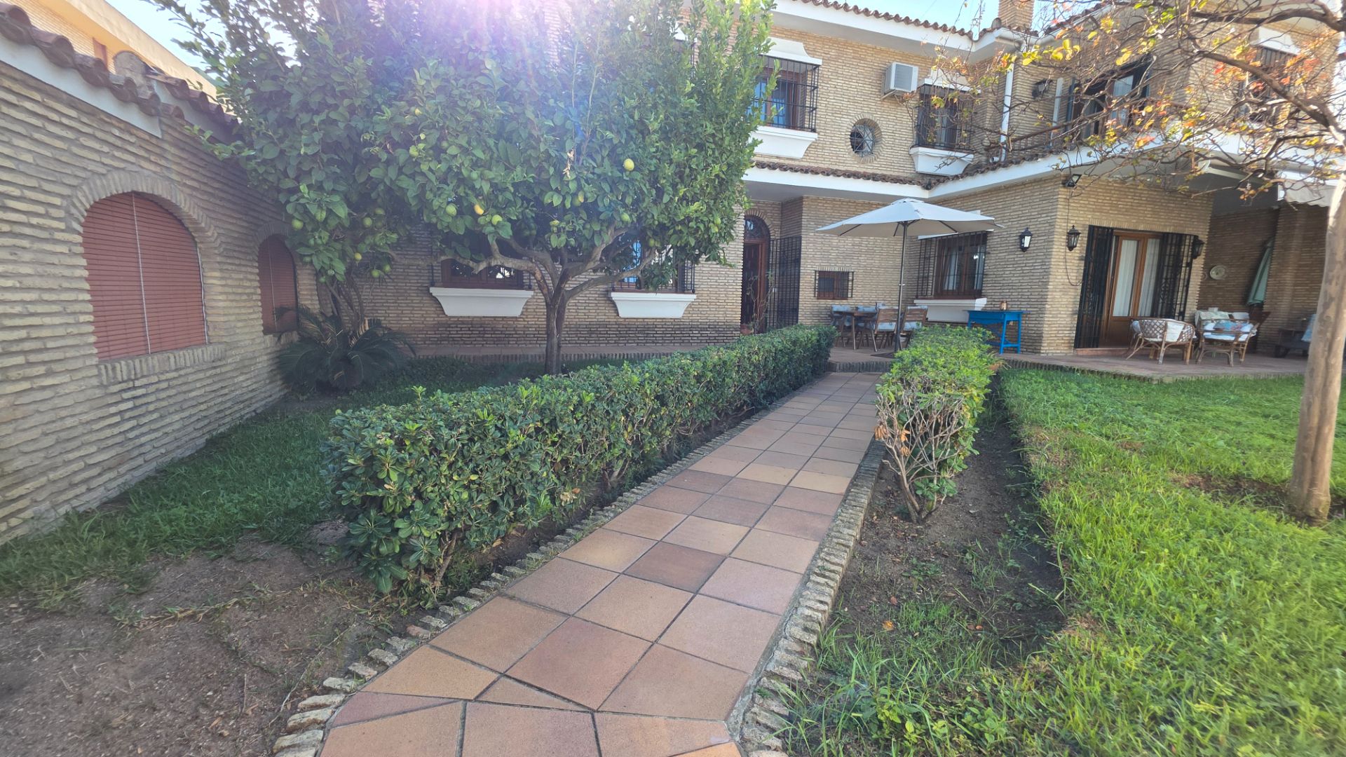 Jardí de Casa o xalet en venda en El Puerto de Santa María amb Aire condicionat, Jardí privat i Terrassa