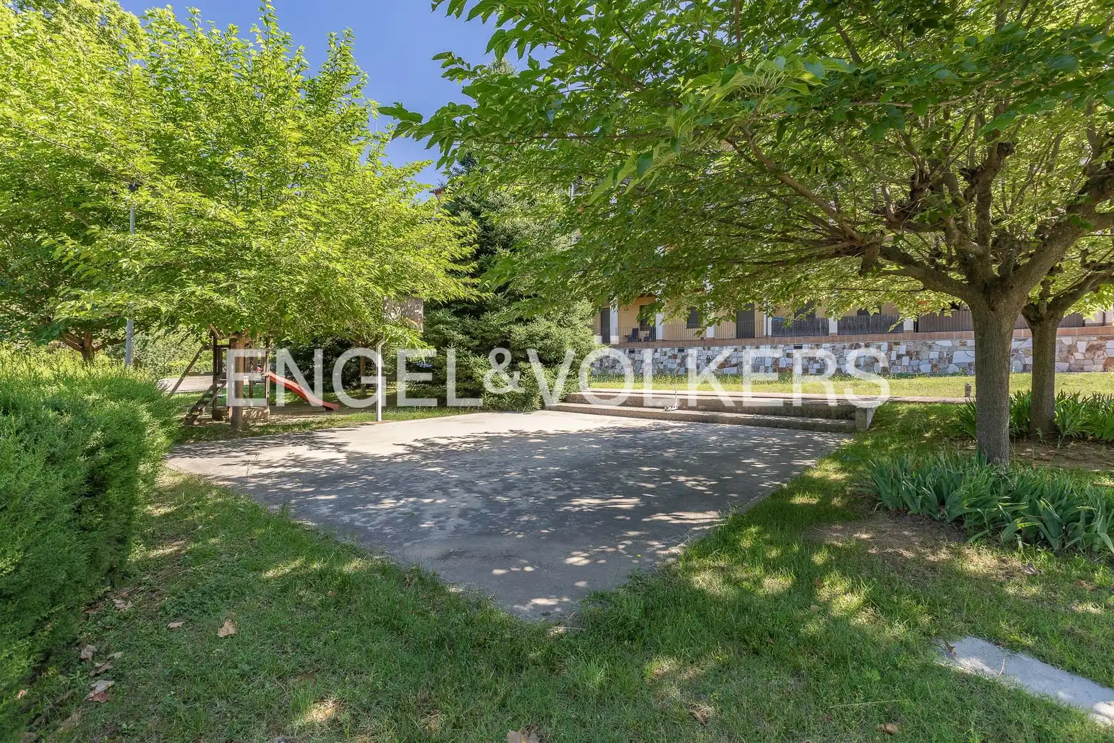 Exterior view of Duplexes for sale in Berga  with Heating, Storage room and Balcony